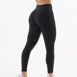 Alphalete Pulse Kinetic Leggings